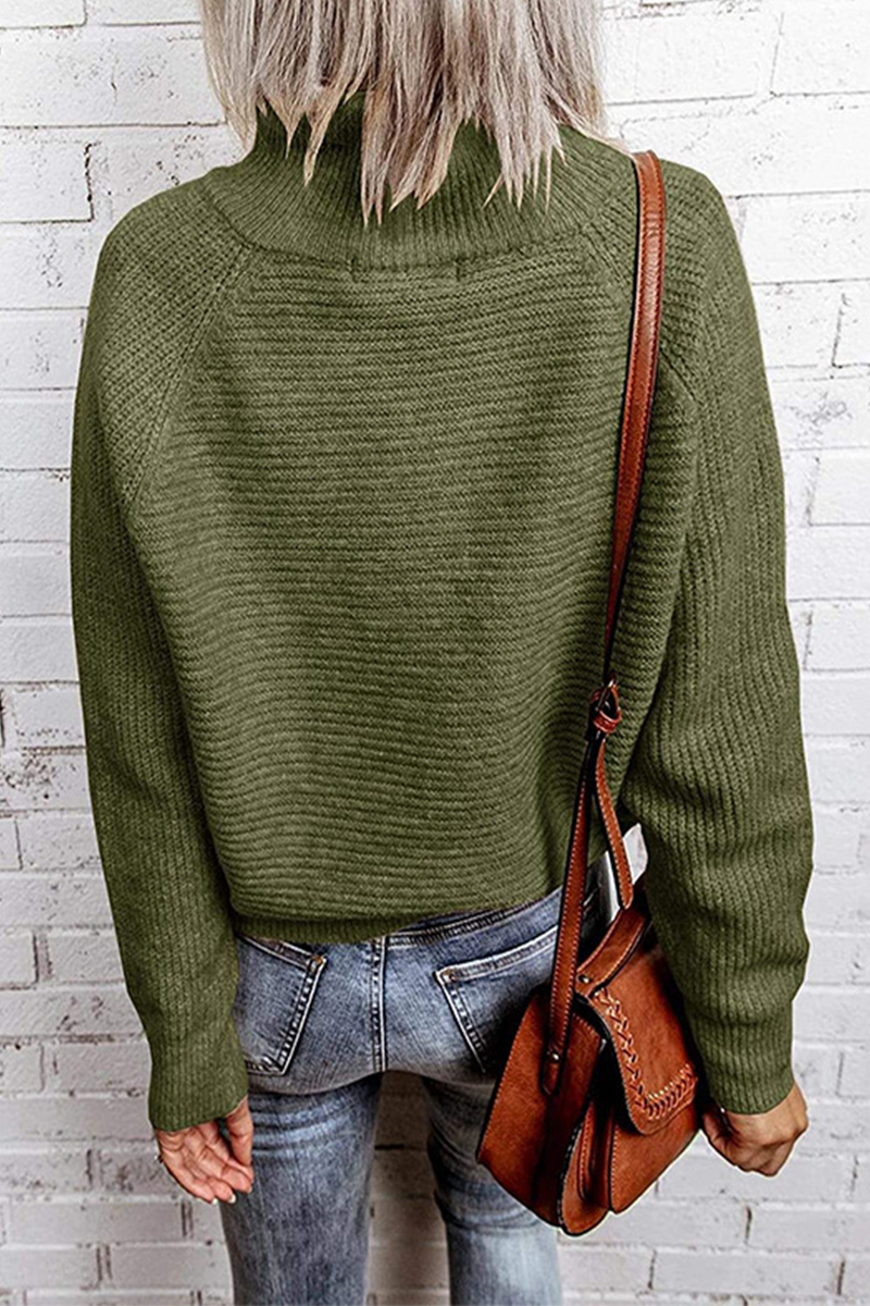 Nuria | Classic and elegant winter garment
