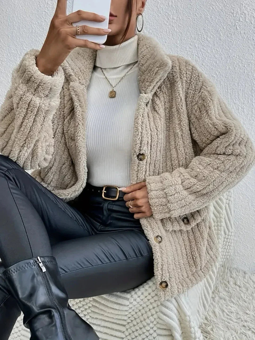 Esther | Cardigan with buttons in double-face velvet