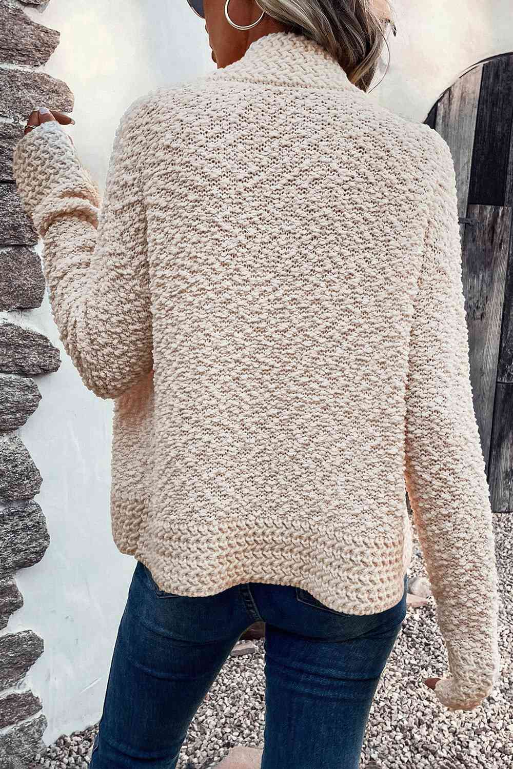Catalina | Fashionable and minimalist winter cardigan