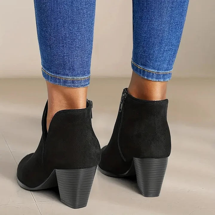 Ivanna | Comfortable and fashionable orthopedic shoes.