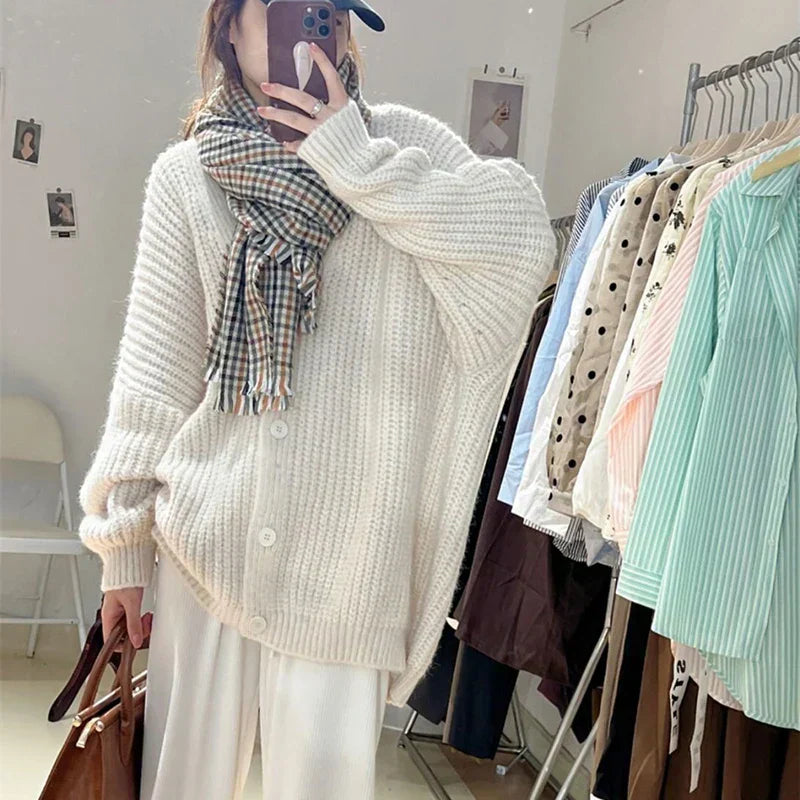 Nancy| Casual and comfortable winter cardigan