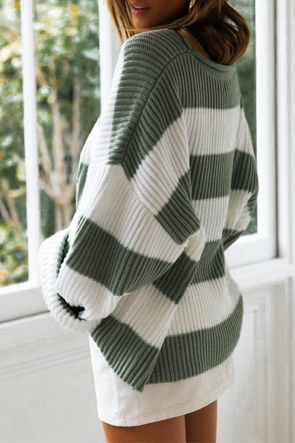 Josefina| Trendy and elegant winter clothing item