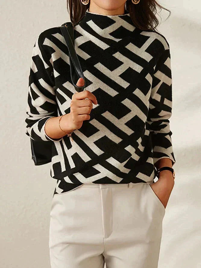 Mónica® | Elegant And Beautiful Blouse