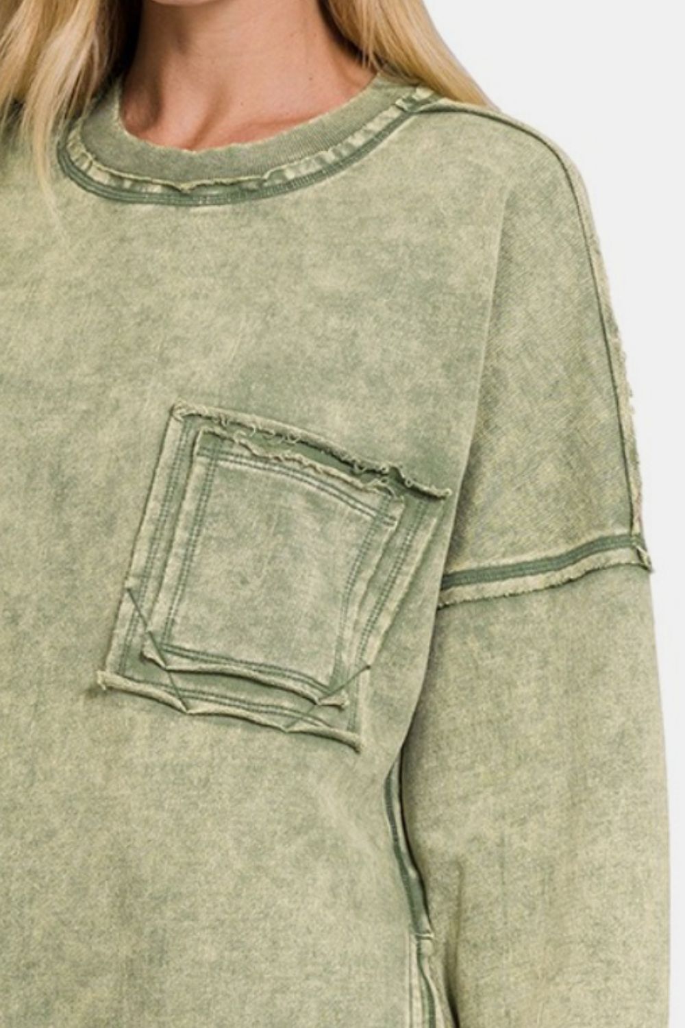 Alma | Sweatshirt with an exposed seam and a crew neck and dropped shoulders