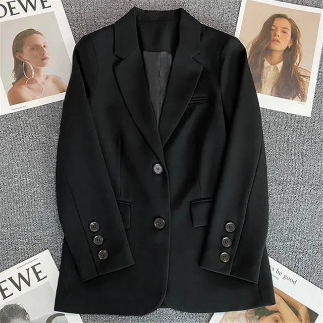 Leonor | Stylish and elegant winter garment