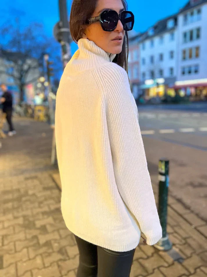Dafne | Classic and stylish winter sweater