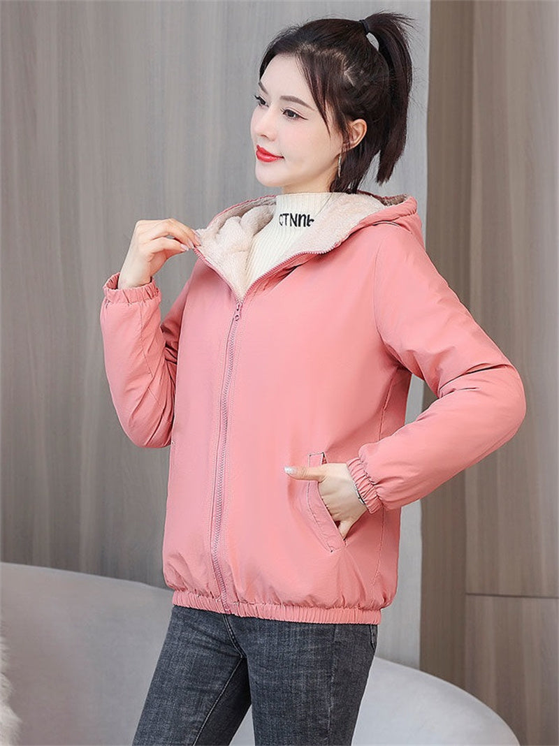 Zoe | Cozy fleece windbreaker with hood.