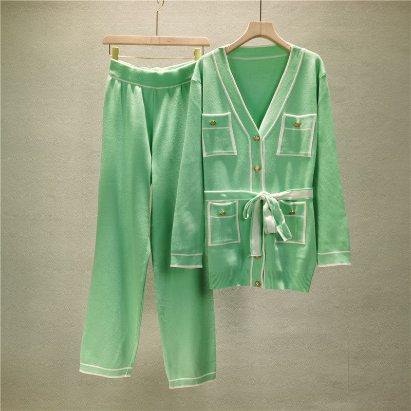 Diana | Fashionable and minimalist winter trousers