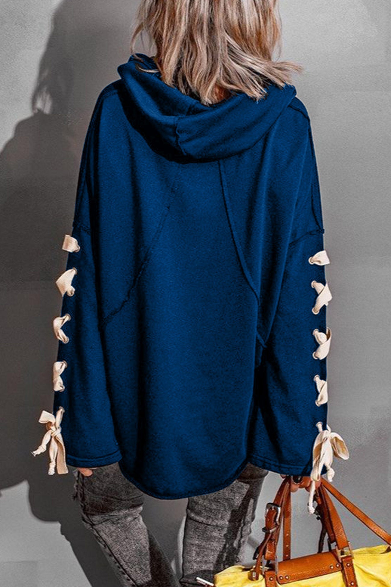 Marieke | Zip-up hoodie with a stacked collar and raw edges