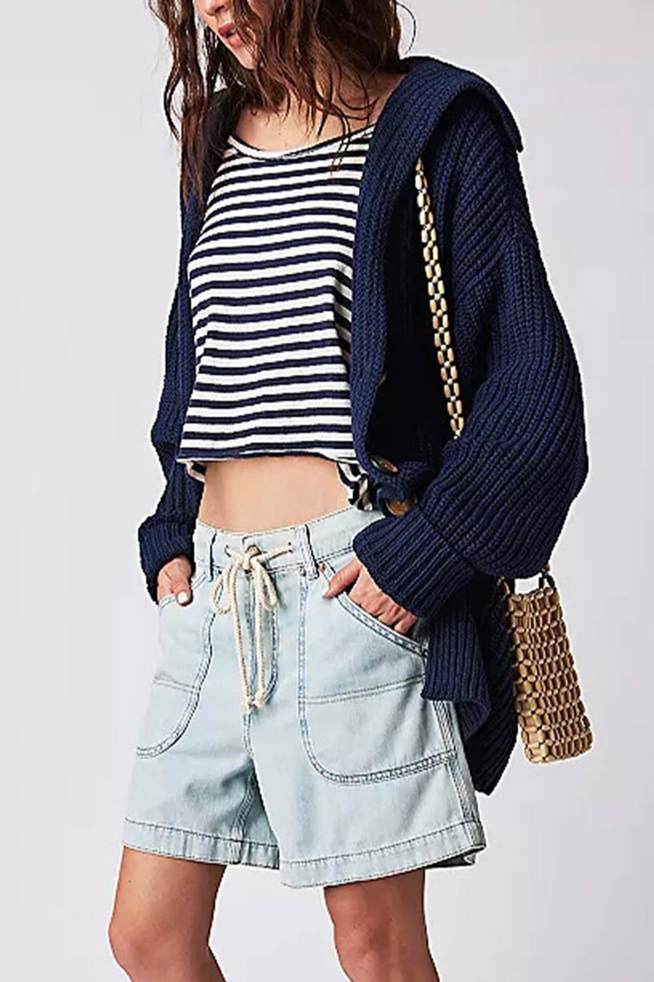 Annelies | Mid-length cardigan with lapels and a single buckle
