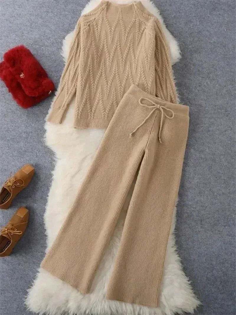 Aurora | Warm 2-piece women's knit set for winter.