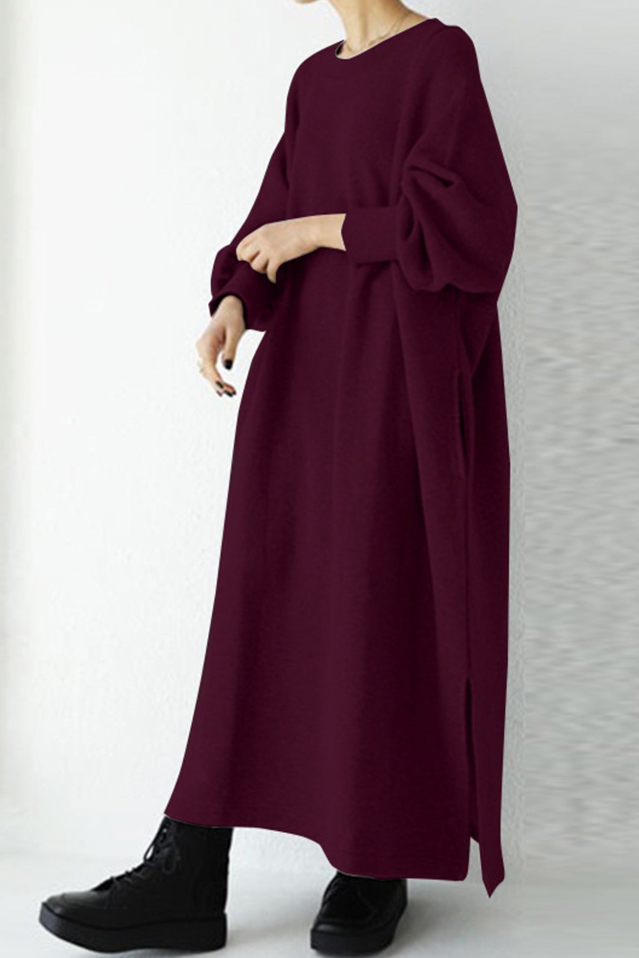 Beate | Solid sweatshirt dress with a crew neck and slit
