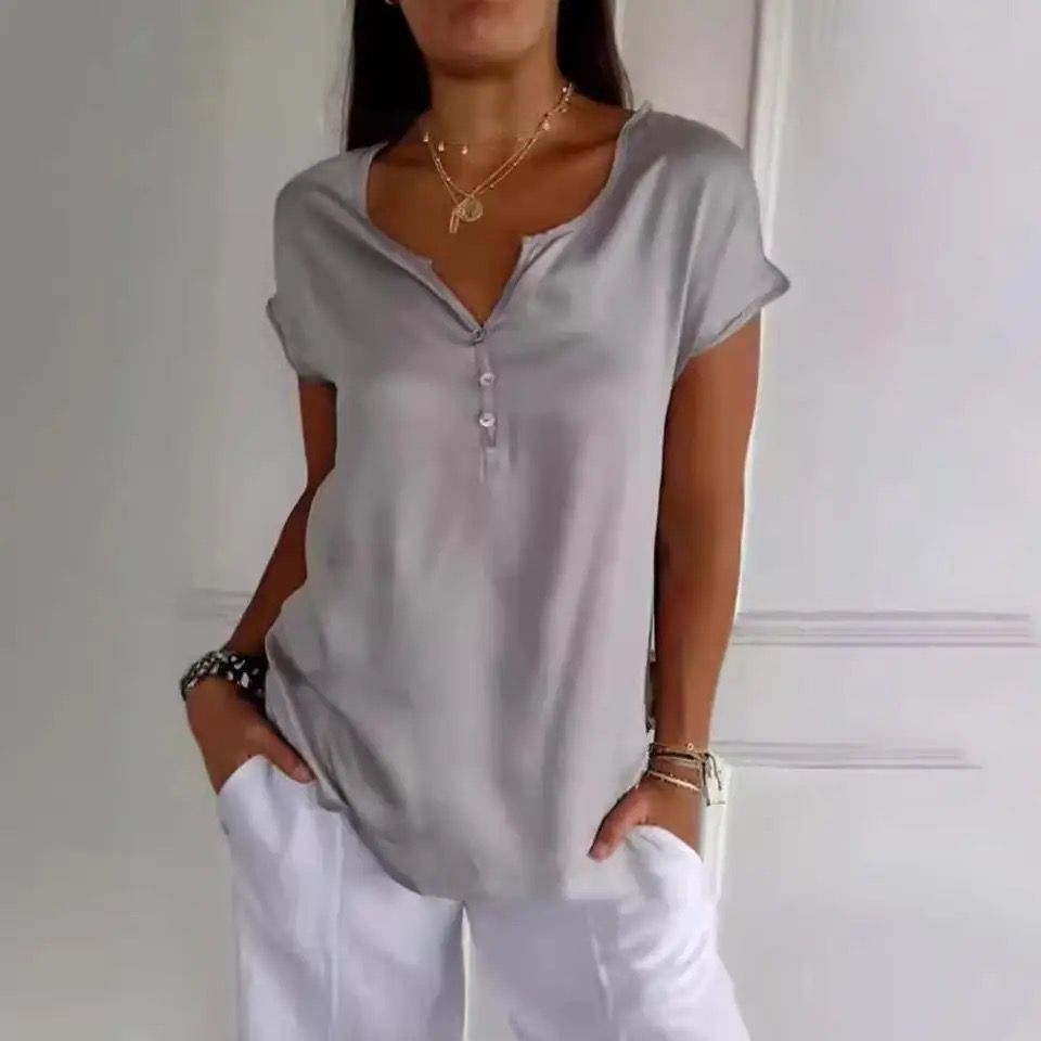 Vittoria® | Elegant Deep V Top