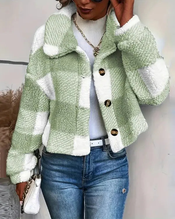 Unnur | Cozy and stylish coat with a checked pattern