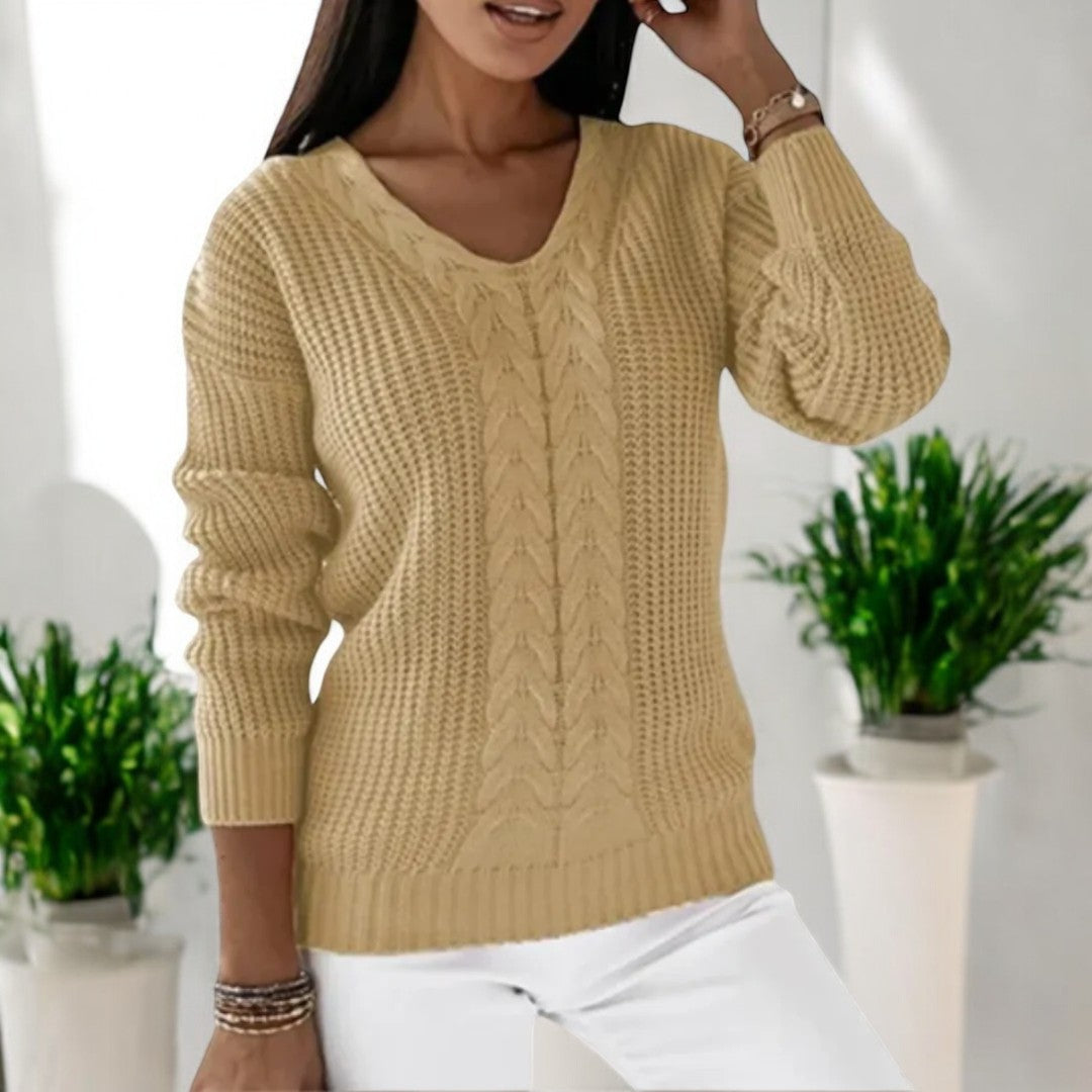 Abigail | Elegant cable knit sweater