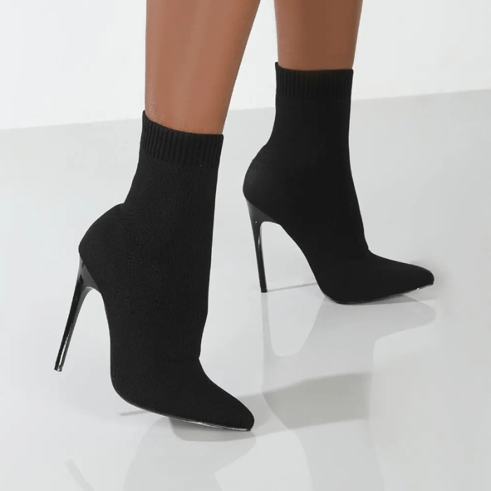Leonor | Stylish and supportive orthopedic ankle boots.