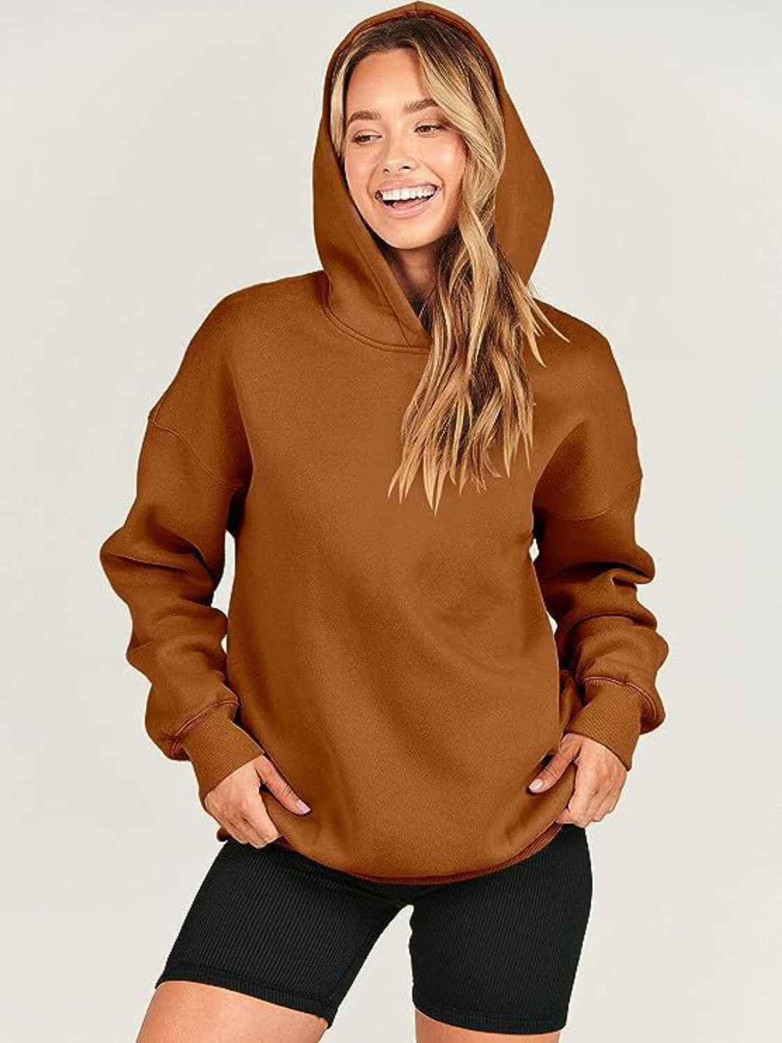 Monica | Long-sleeved hoodie with dropped shoulders