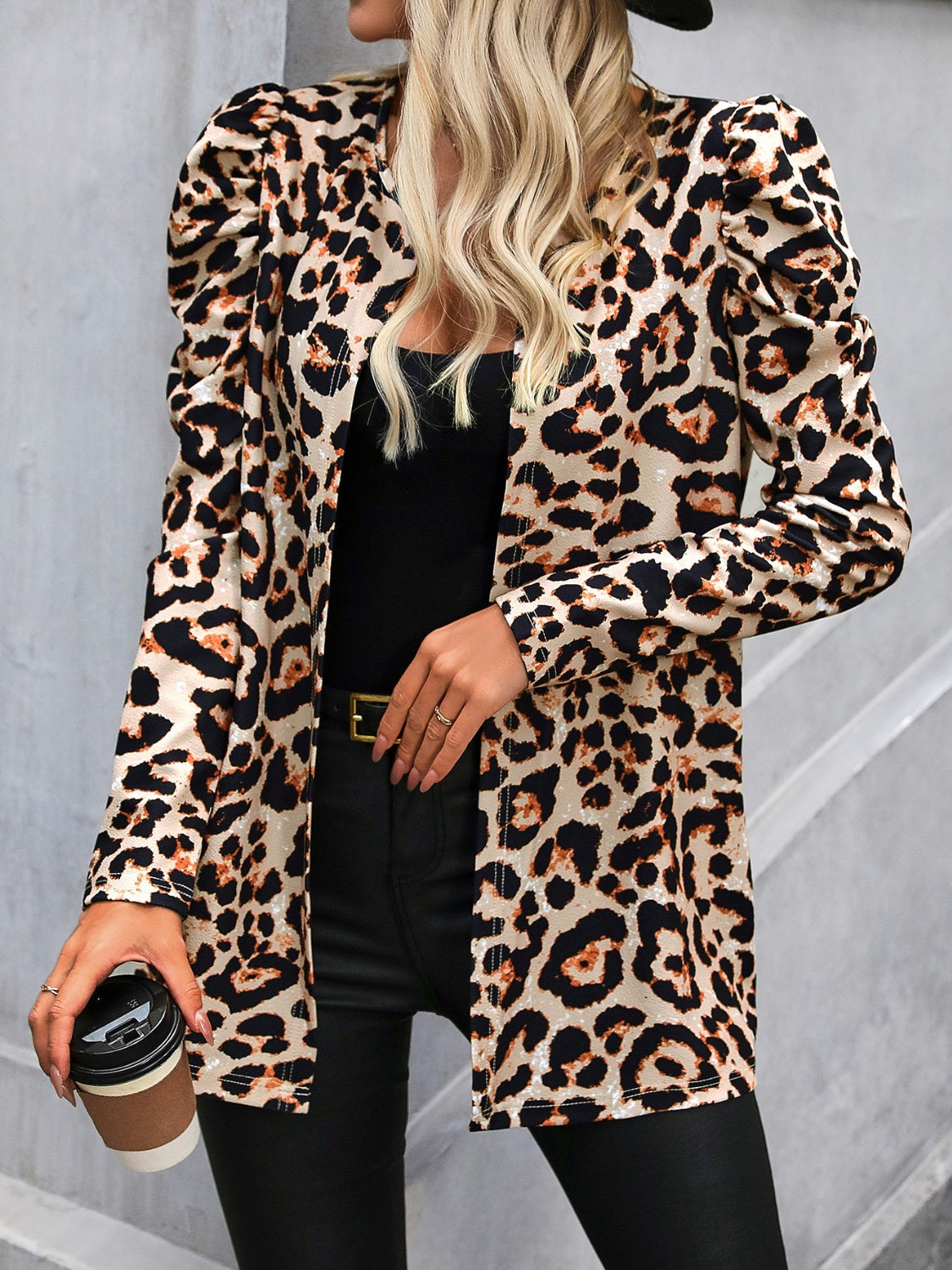 Marlies | Leopard print jacket with open puff sleeves at the front