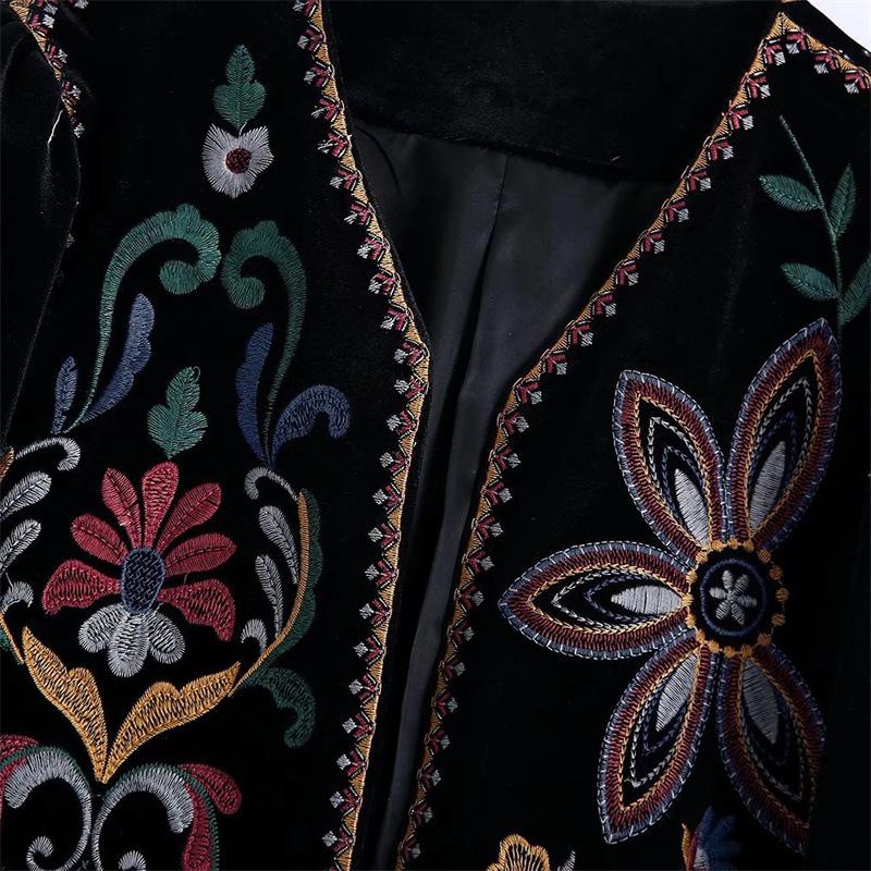 Fabiola | Fashionable and uncomplicated winter coat