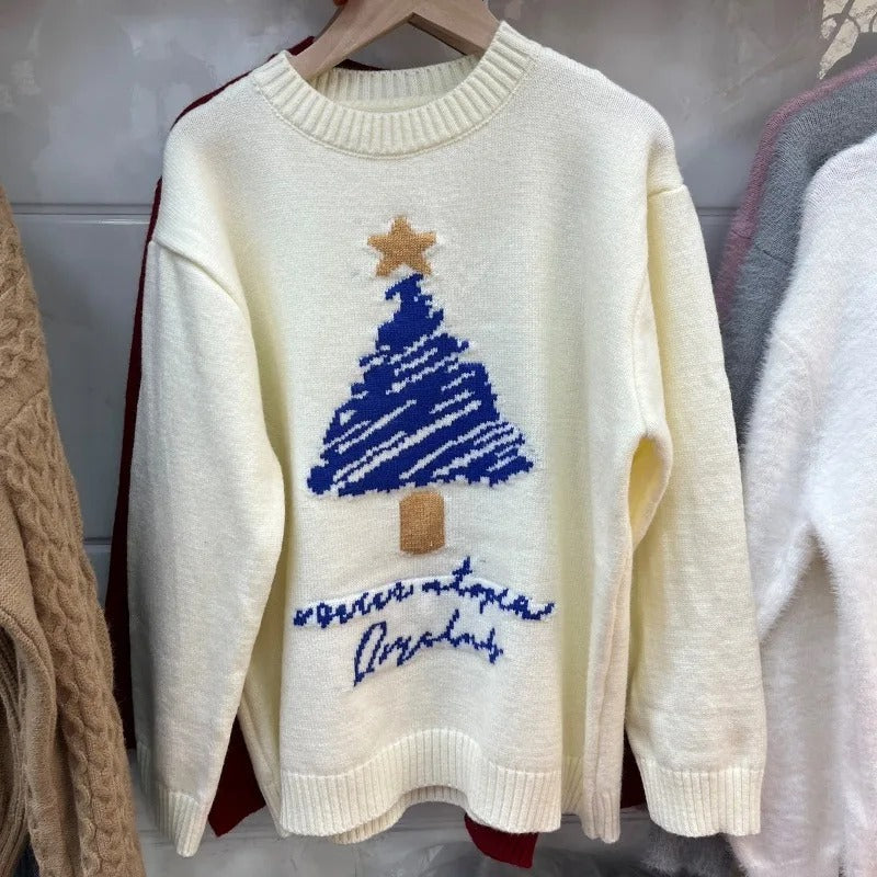 Juana | Women's oversized knitted sweater with Christmas tree print