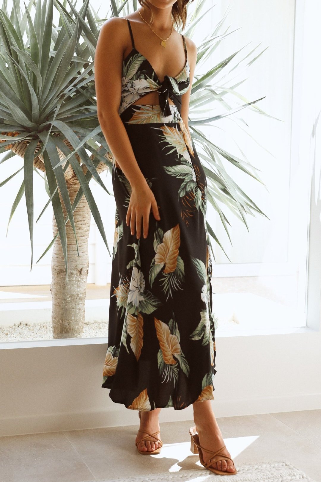 Alicia® | Printed Maxi Slip With Knot