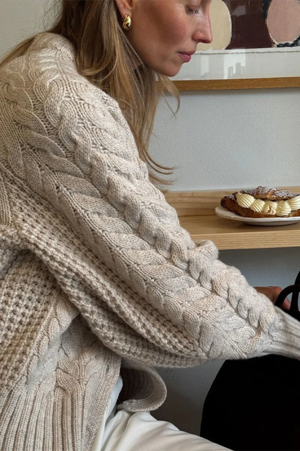 Solid Elegant Crewneck Cable Short Cardigan Sweater