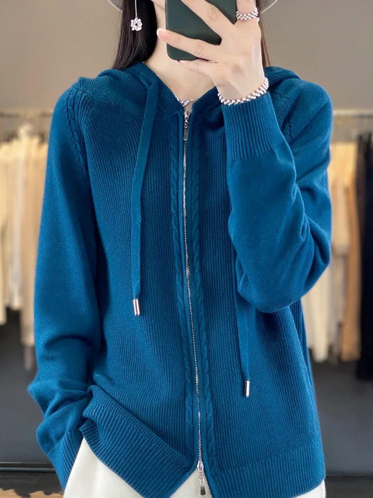 Karen | Effortless and chic winter sweater
