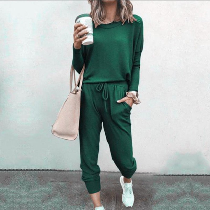 Jeanette | Comfortable soft two-piece jogging suit for women