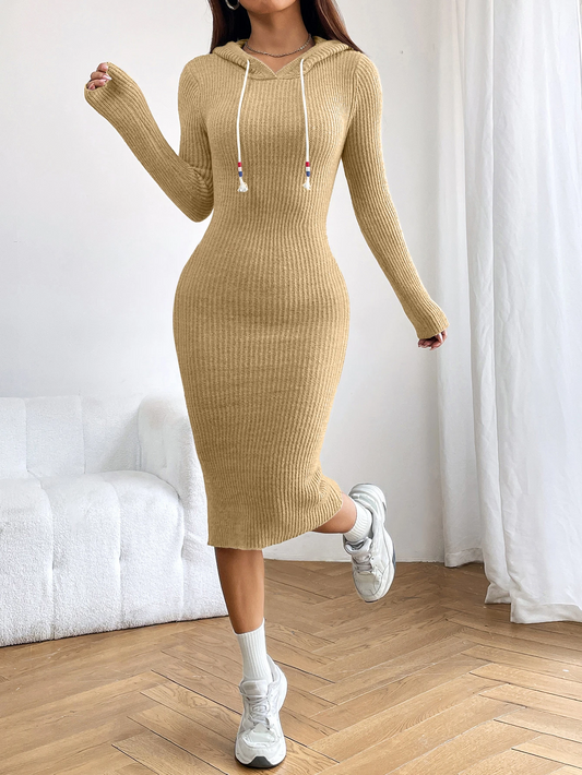Griselda® | Comfortable dress with a hood.