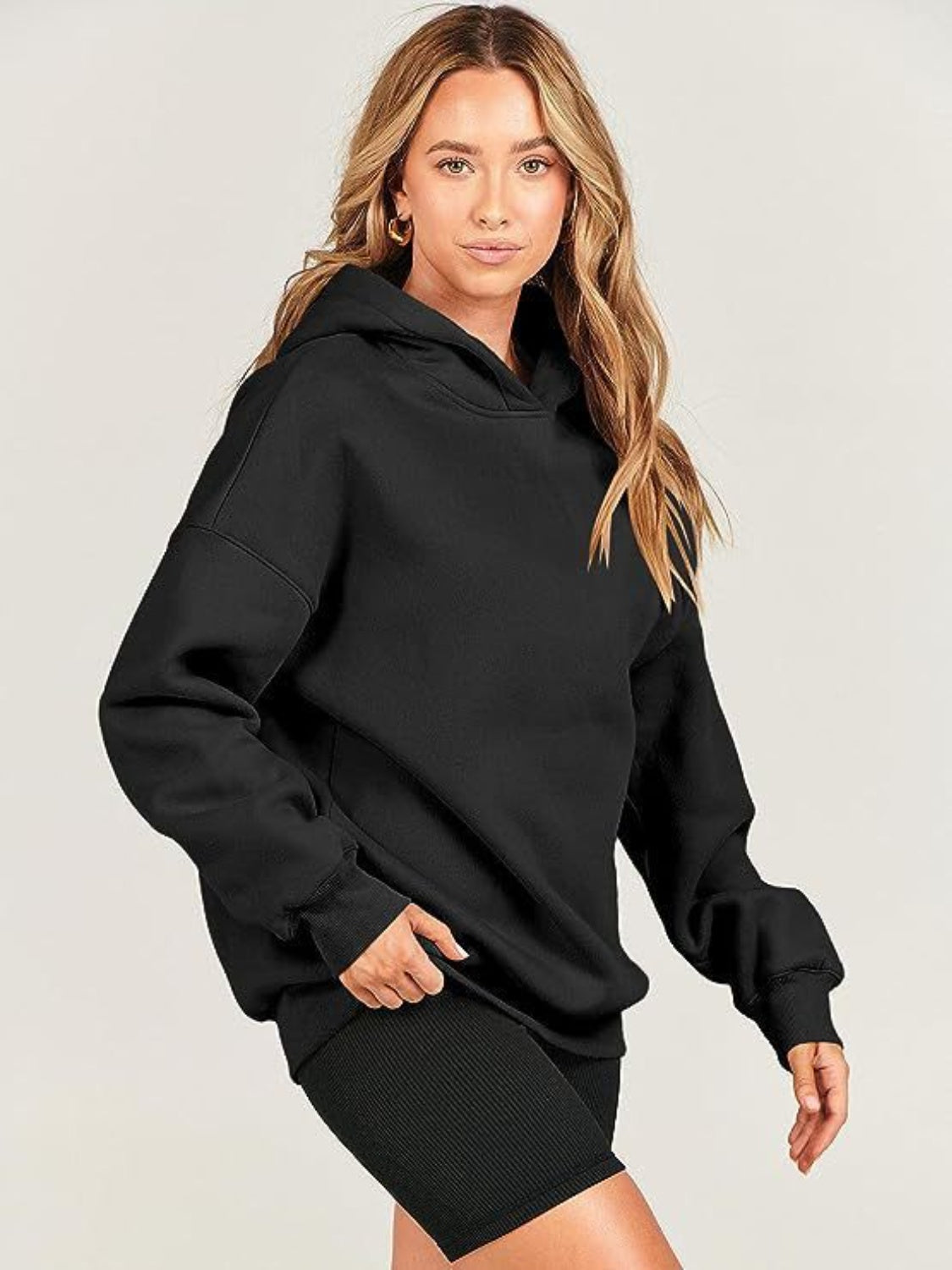 Melanie | Long-sleeved hoodie with dropped shoulders