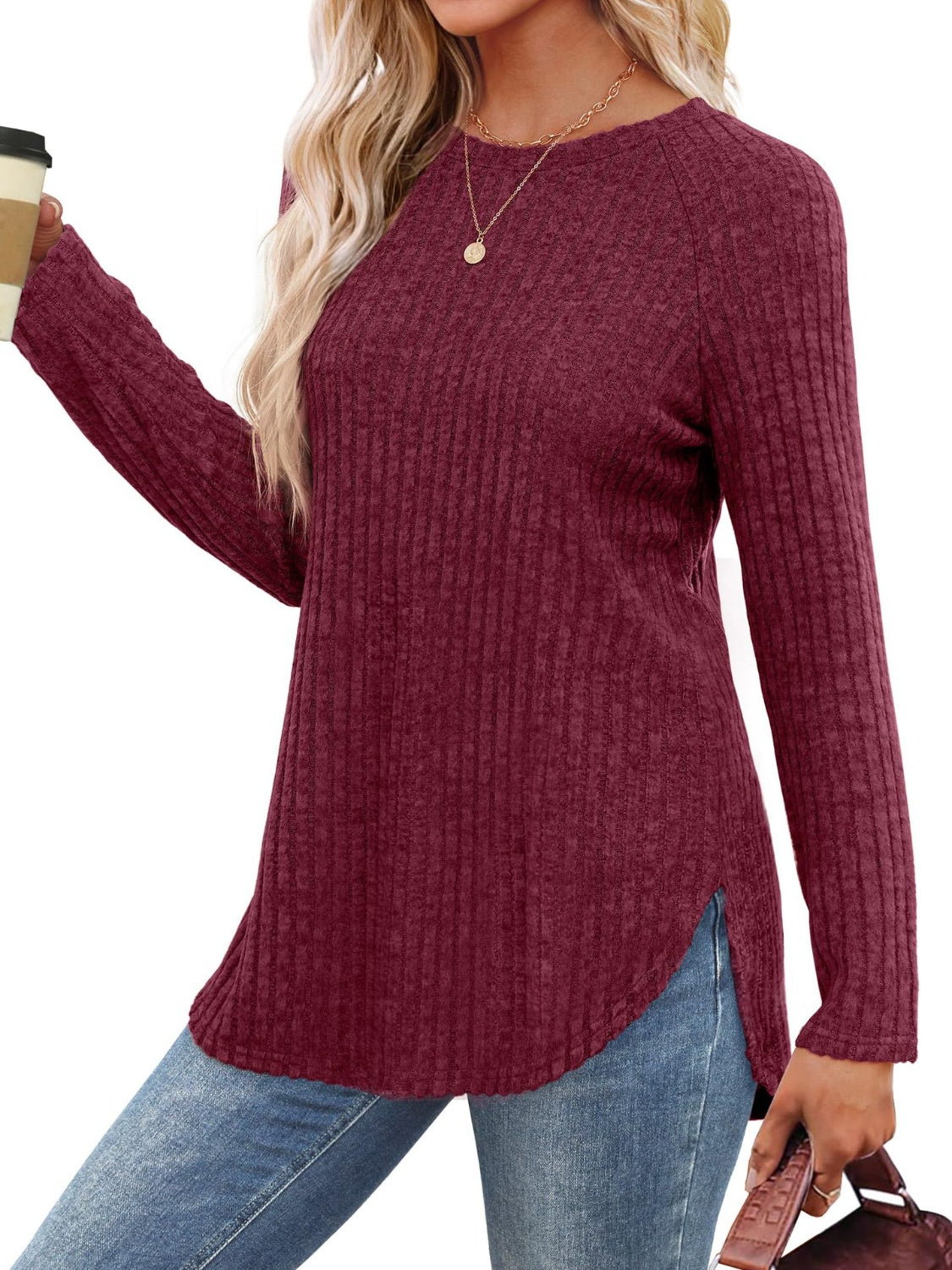 Lucrezia | T-shirt with a crew neck and raglan sleeves