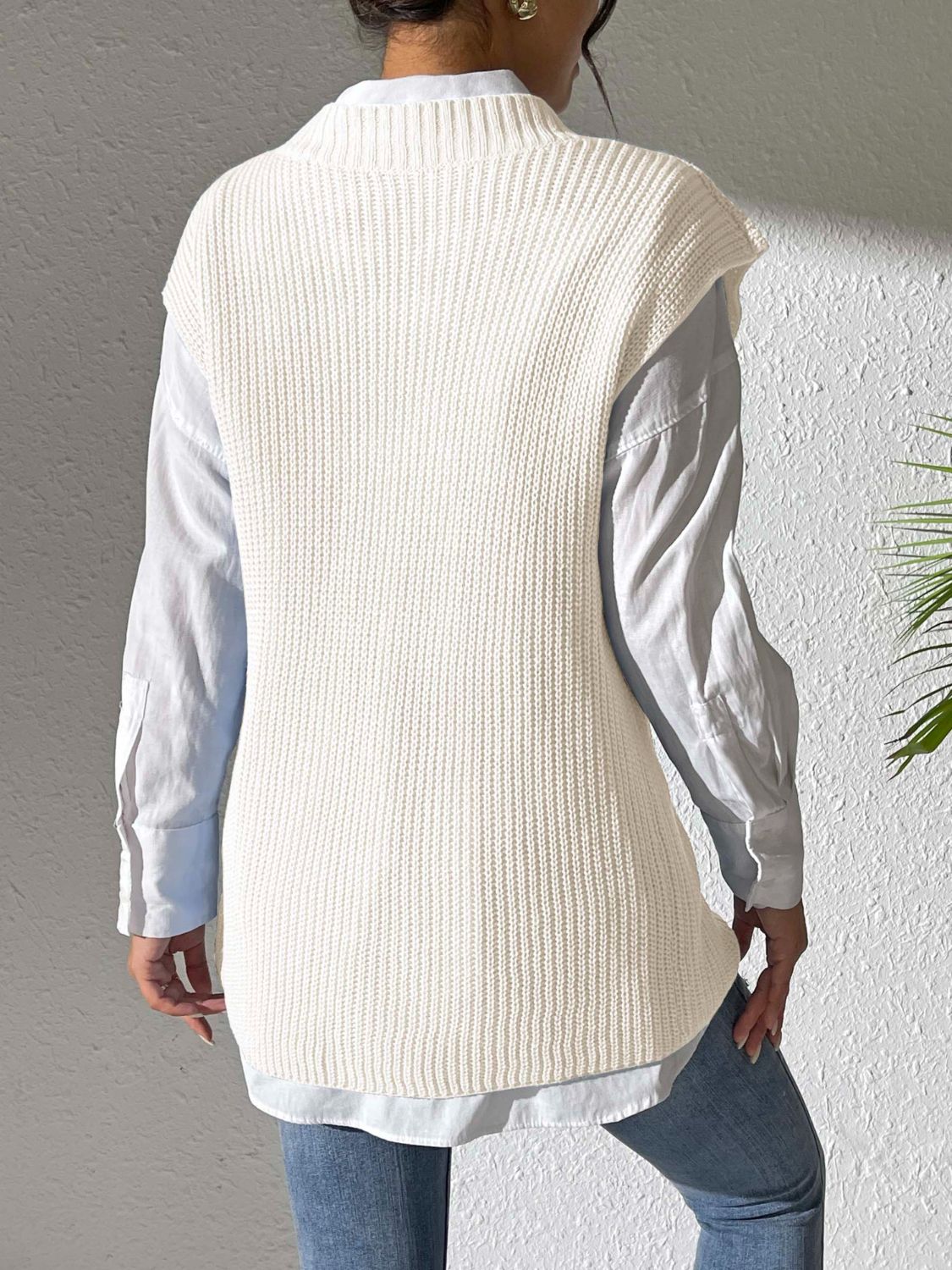 Beatriz | Beaded V-neck sweater vest