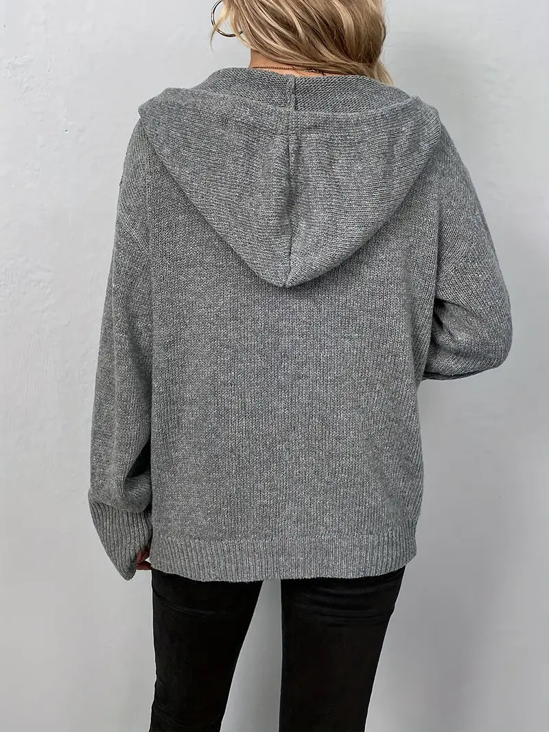 Regina| Timeless and elegant winter cardigan