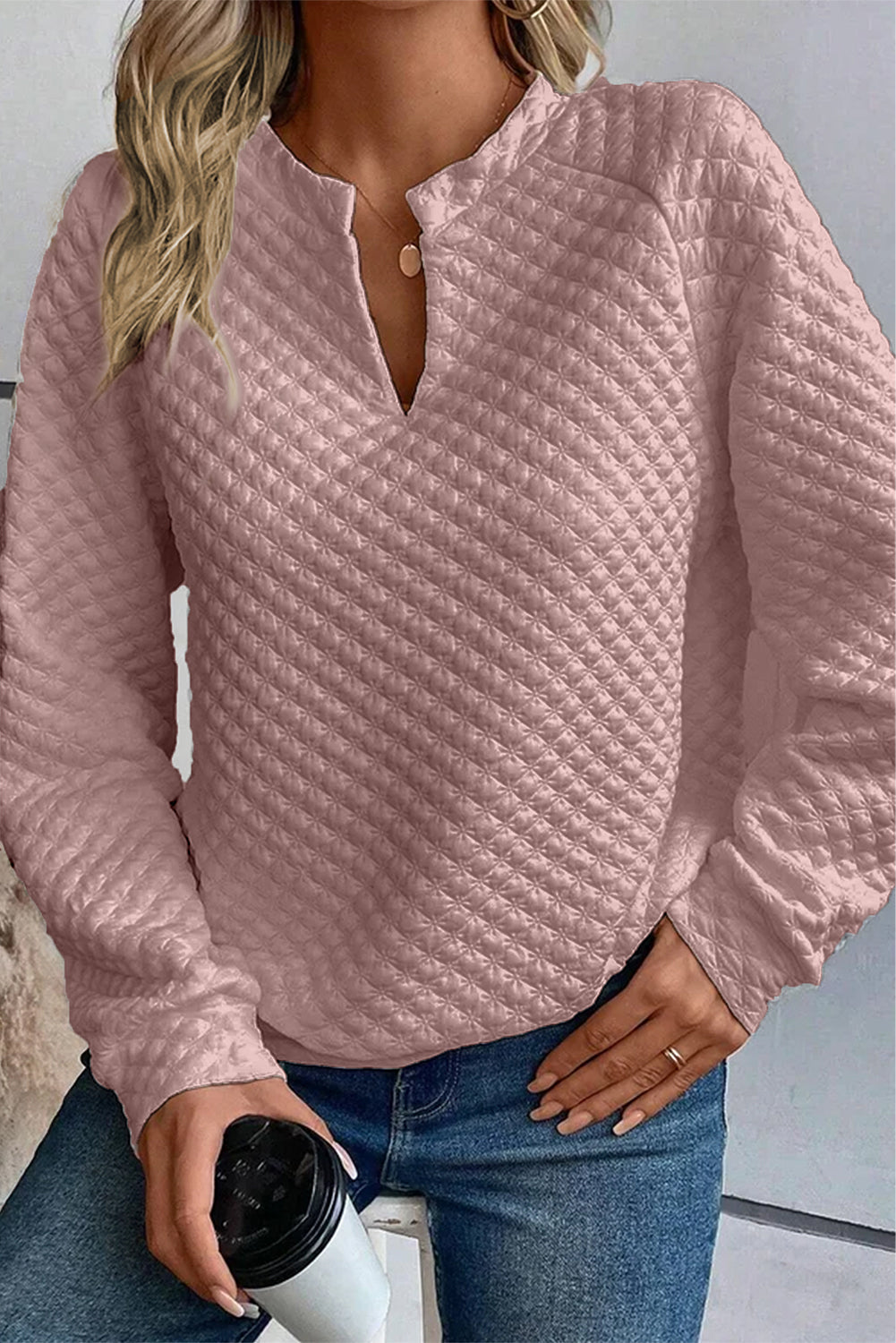 Mariola| Fashionable and uncomplicated winter top