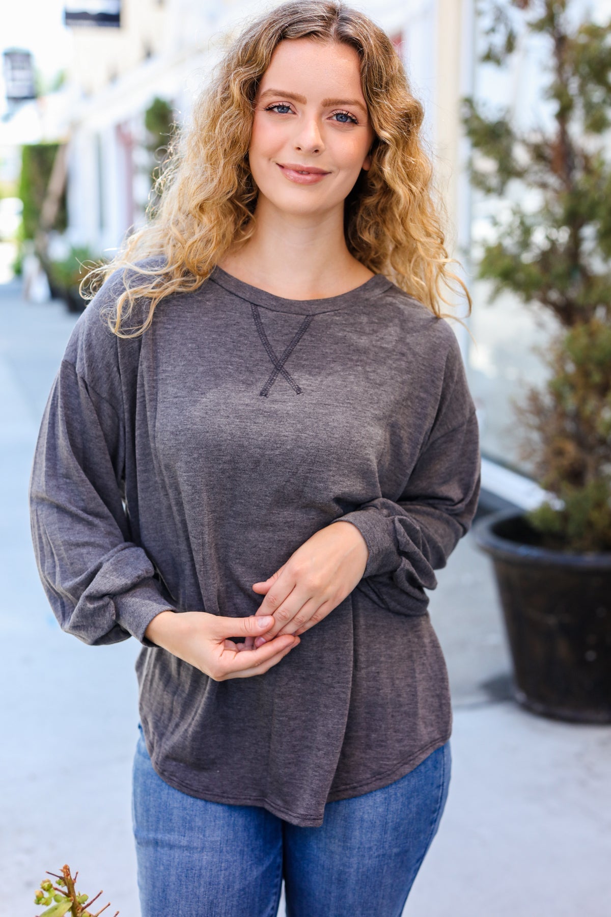 Renata | Long-sleeved pullover top in charcoal-colored French terry for every day