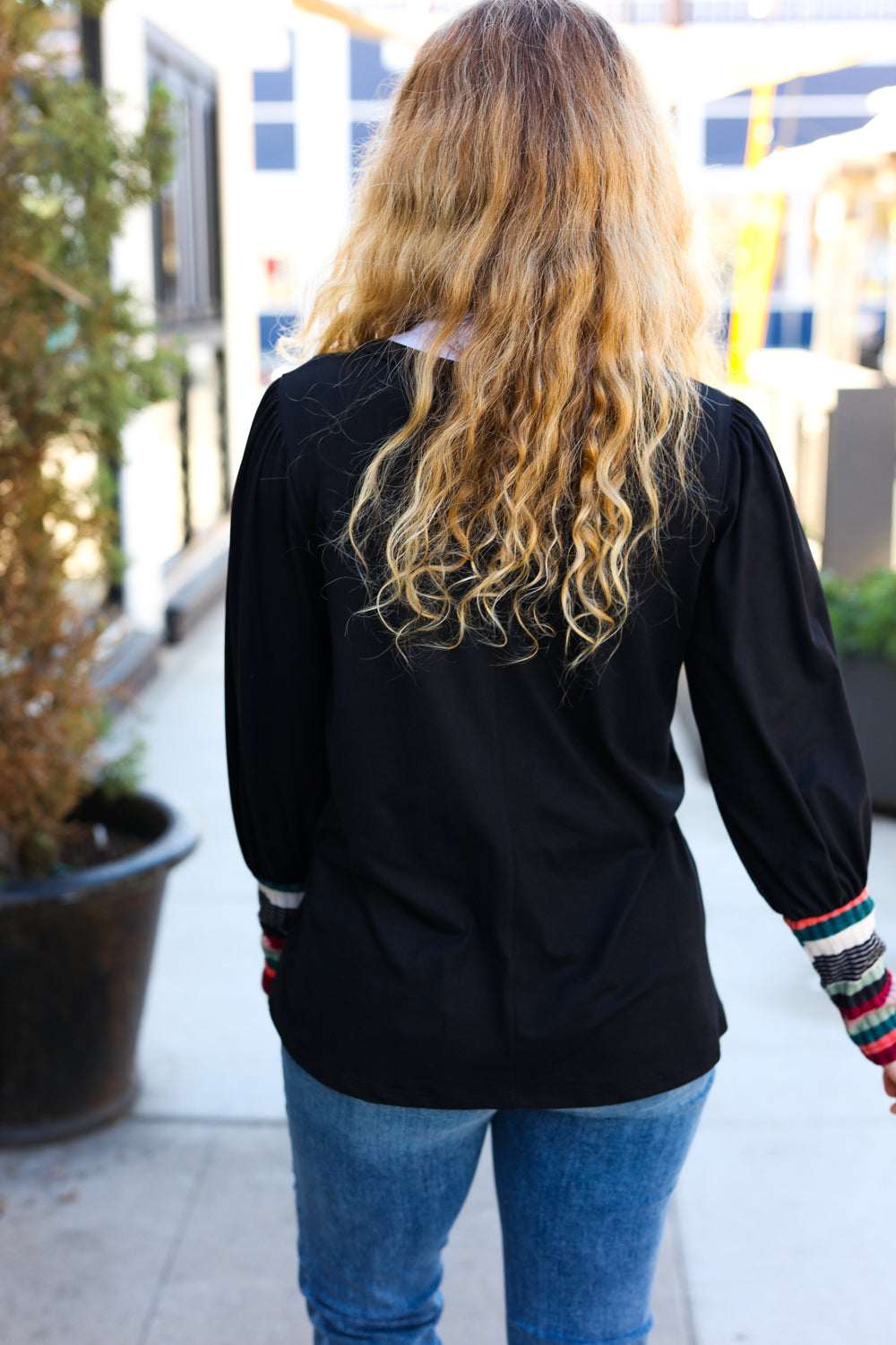 Margherita | Black multicolor striped top with puff sleeves