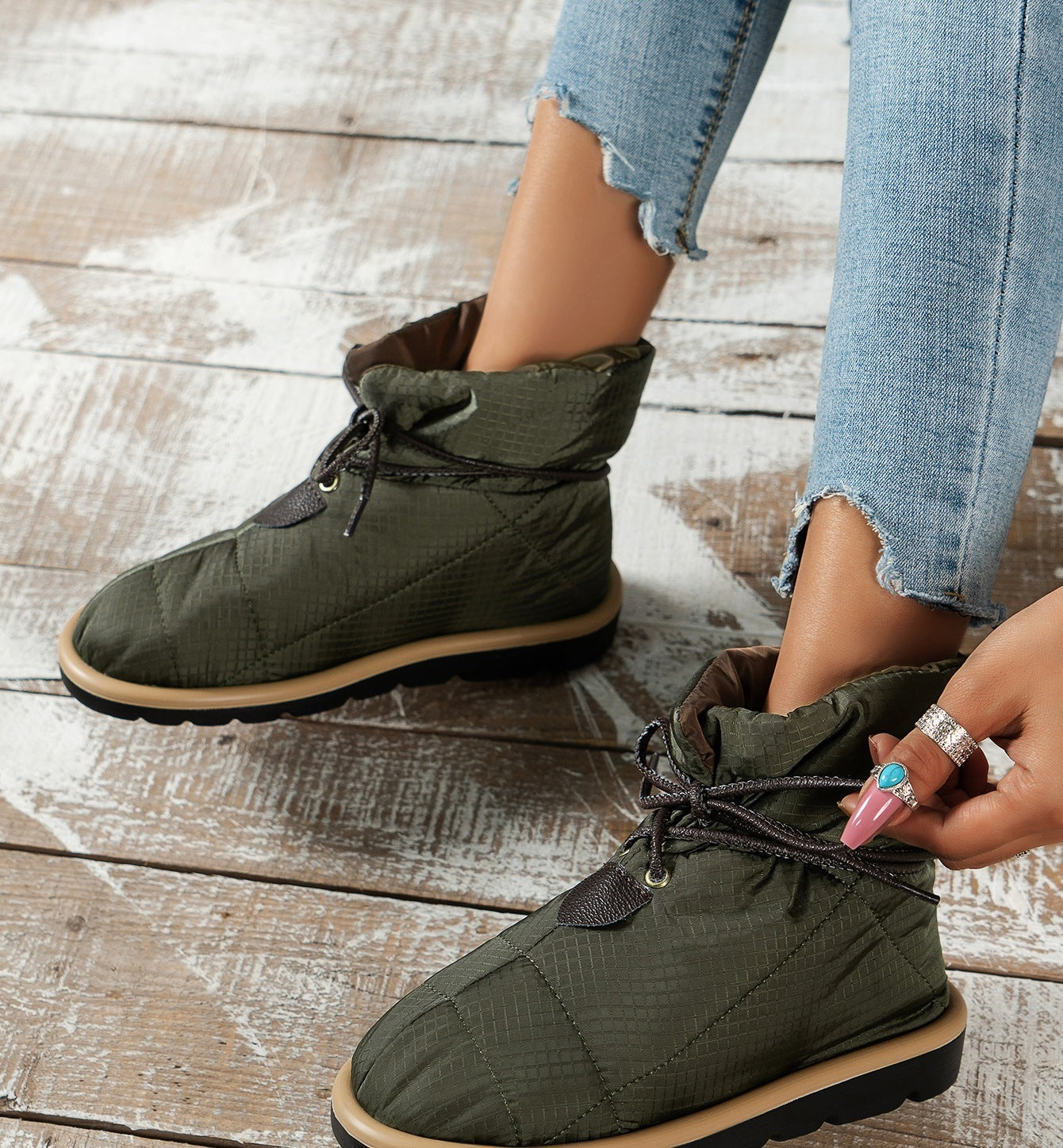 Melisa | Custom-made, supportive orthopedic boots