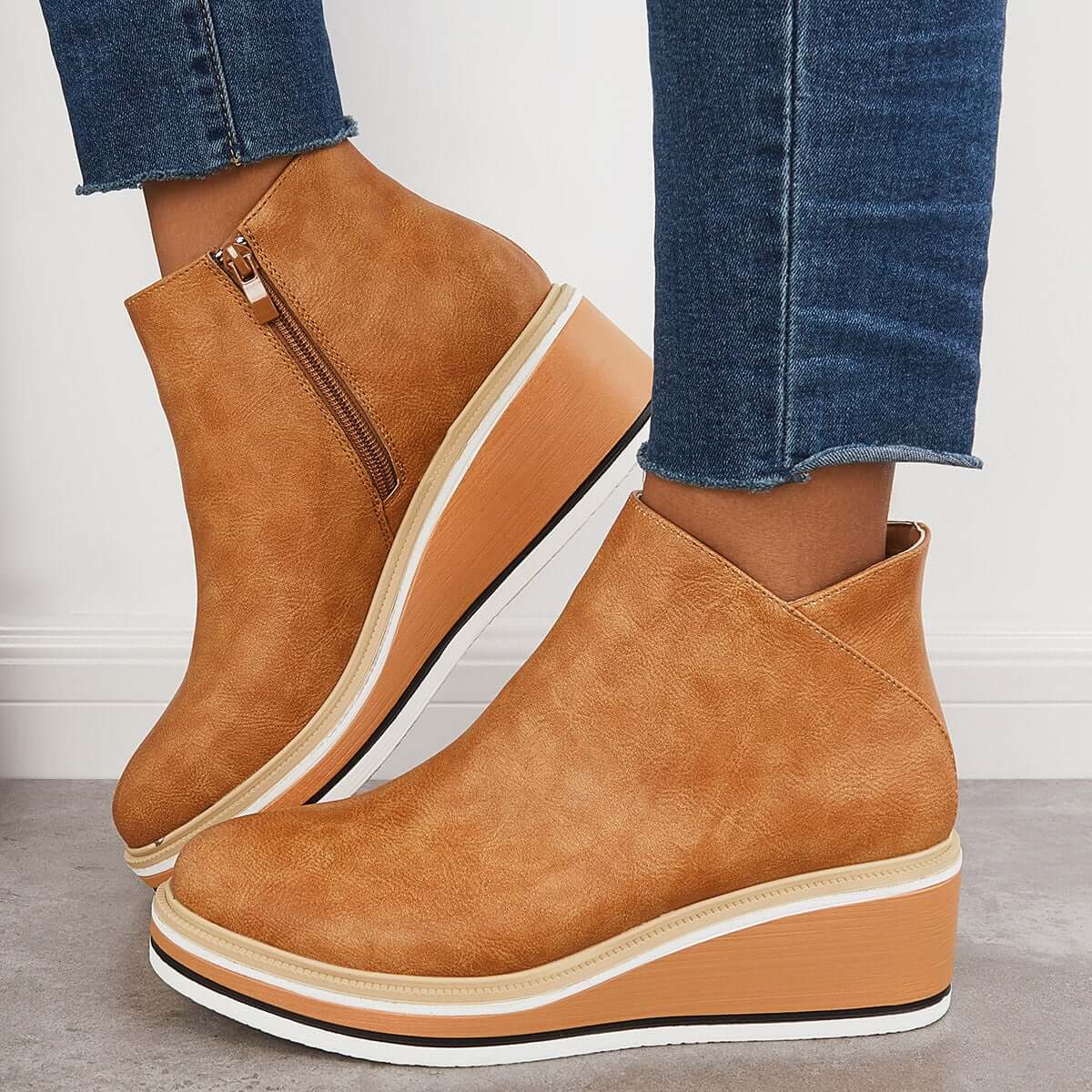 Hana | Casual and supportive orthopedic boots.