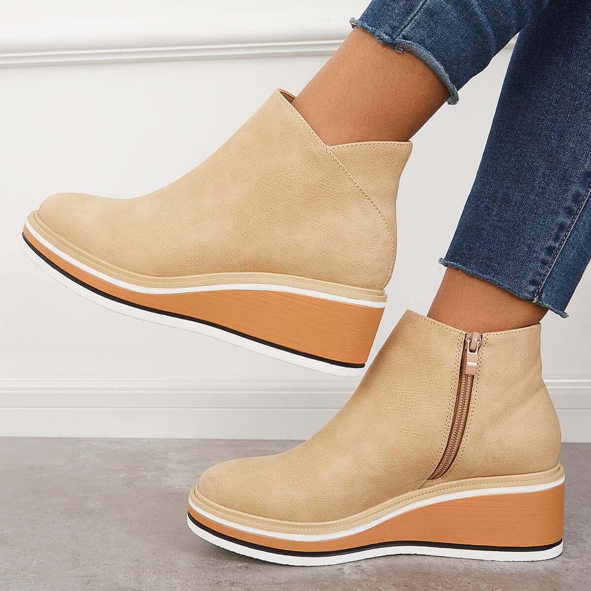 Cristina | Durable and supportive orthopedic boots