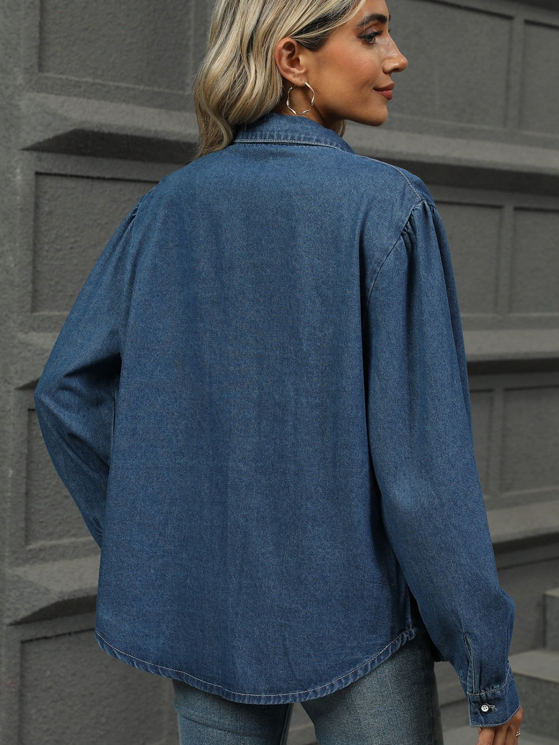 Beatrice | Long sleeve denim top with button down collar and collar