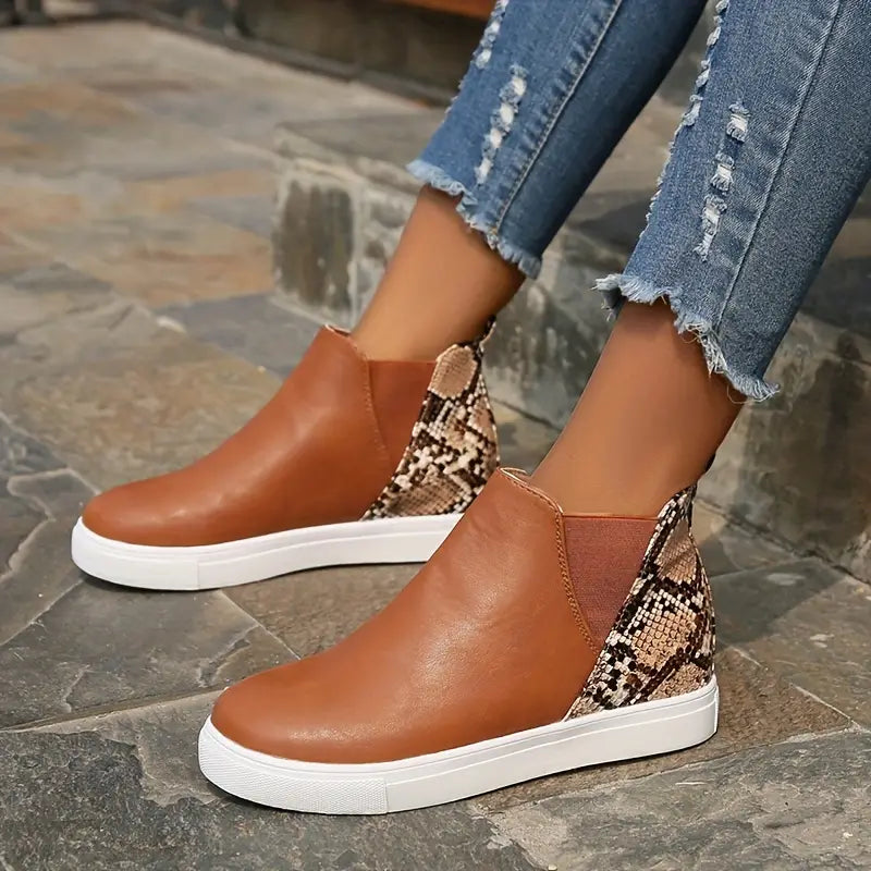 Zahira | Lightweight, supportive orthopedic boots.