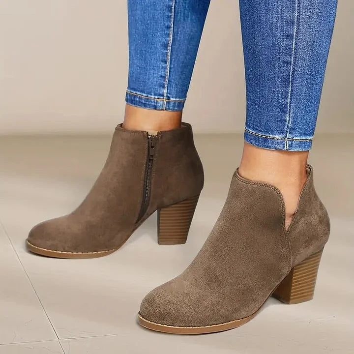 Ivanna | Comfortable and fashionable orthopedic shoes.