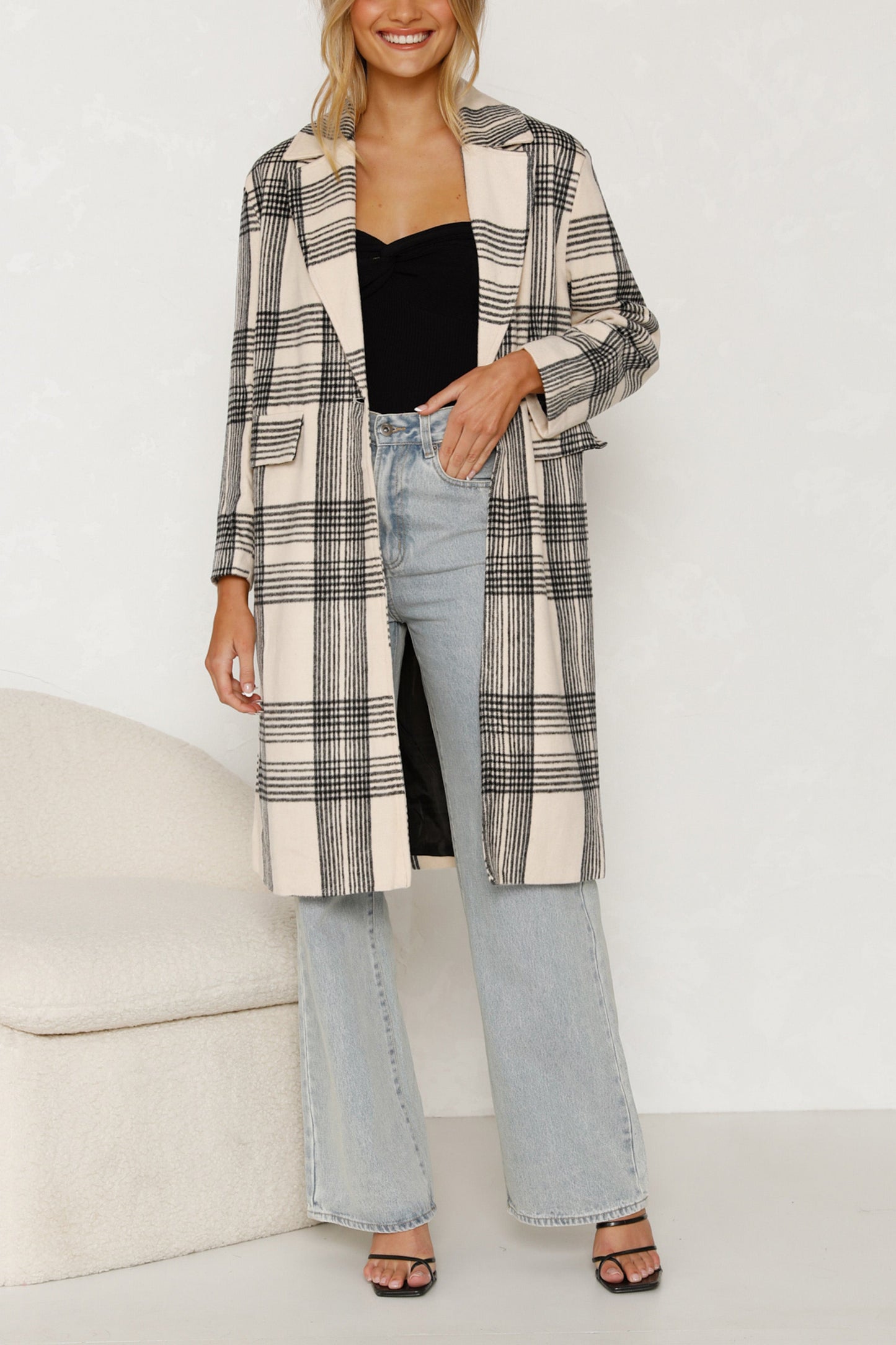 Rosalinda | Long sleeve checked coat for women