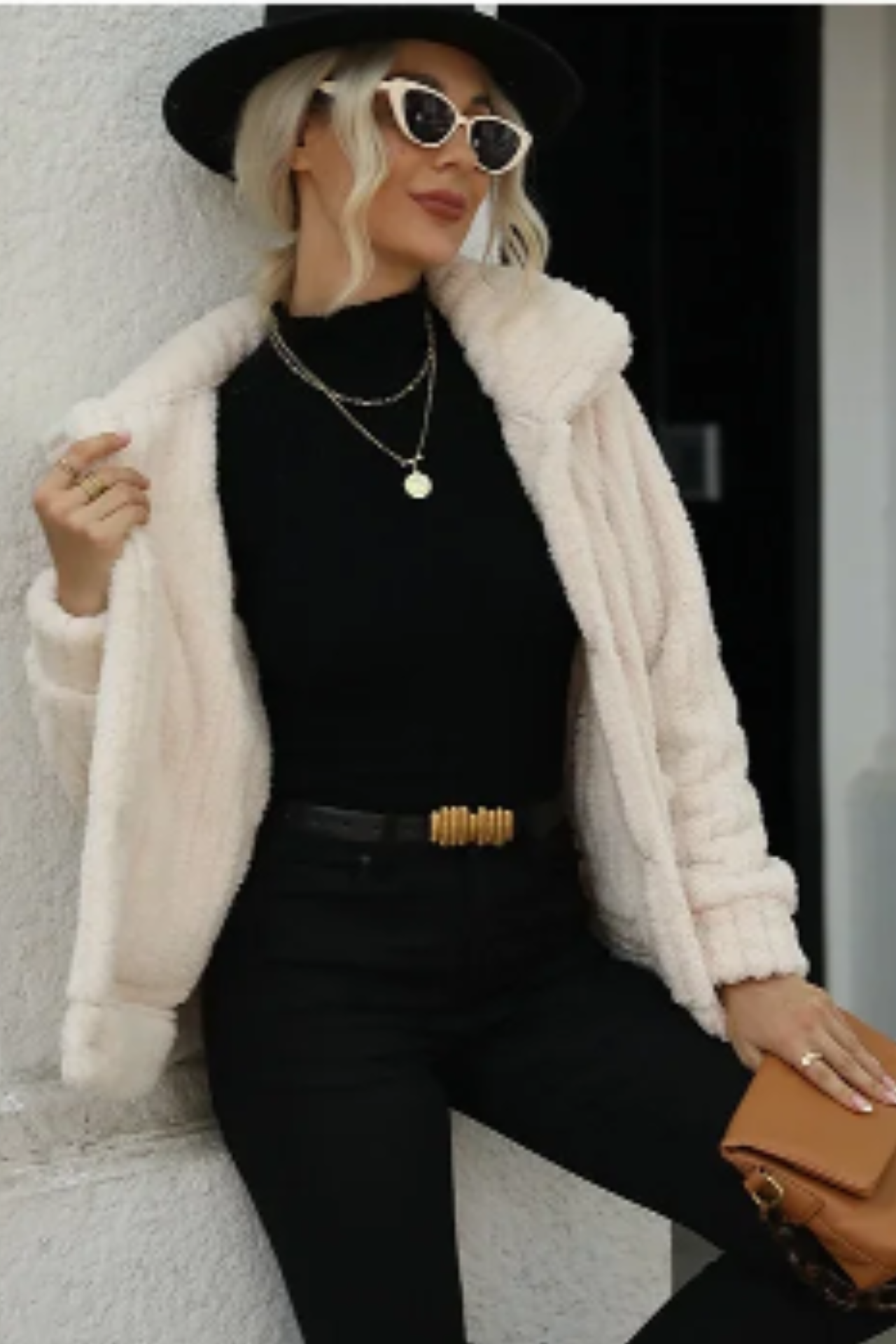 Angela | Chic and relaxed winter garment