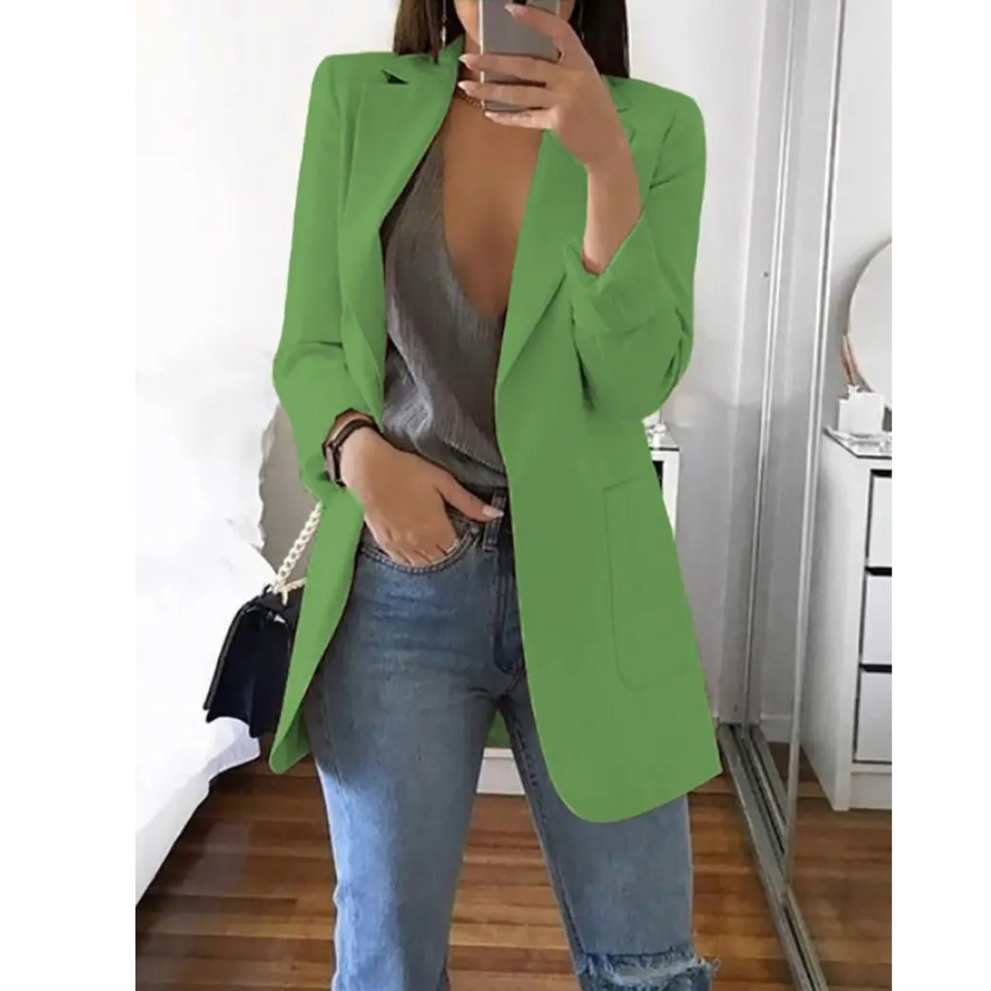 Camila | Fashionable and effortless winter garment
