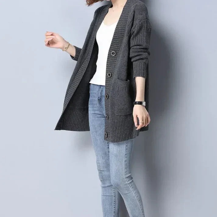 Samanta | Fashionable and effortless winter cardigan