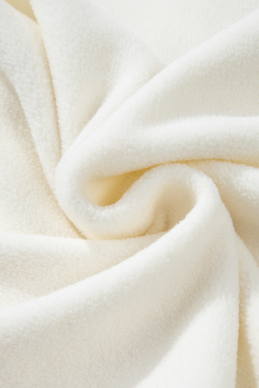 Paula | Fashionable and minimalist winter garment