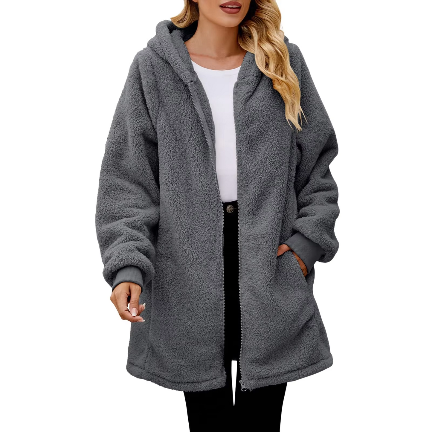 Valeria | Relaxed and elegant winter garment.