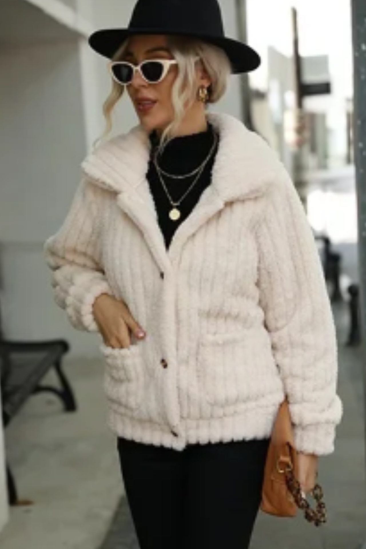 Vittoria | Chic and relaxed winter garment