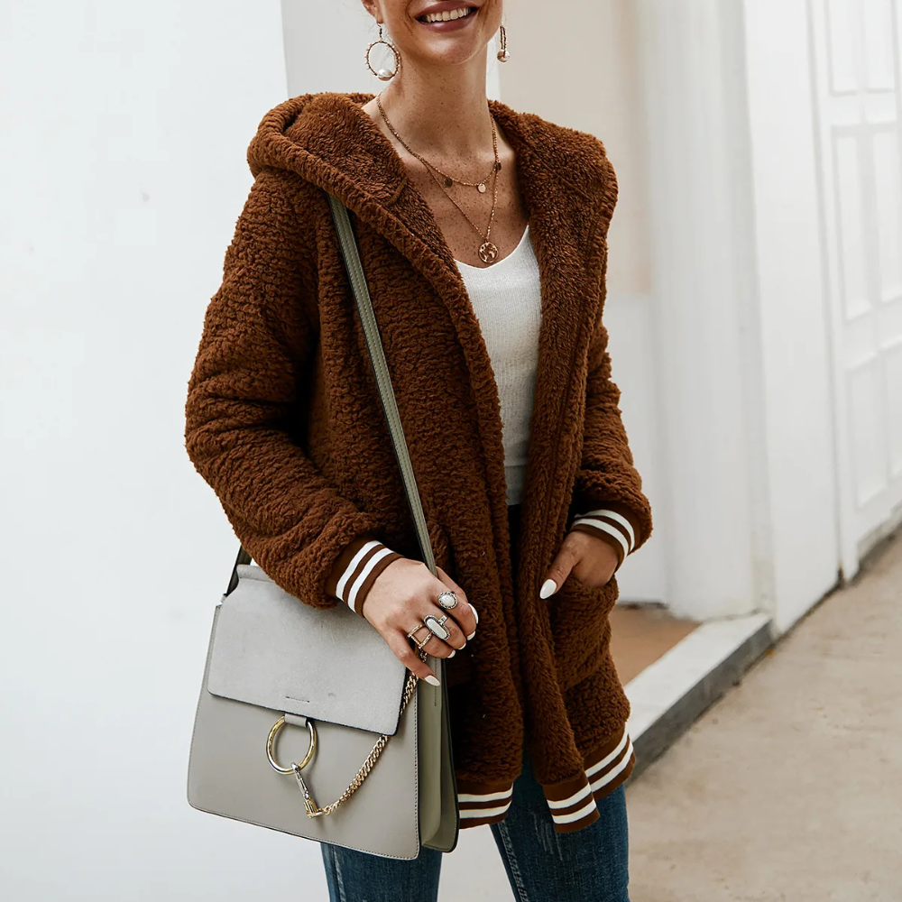 Oriana | Modern and versatile winter garment